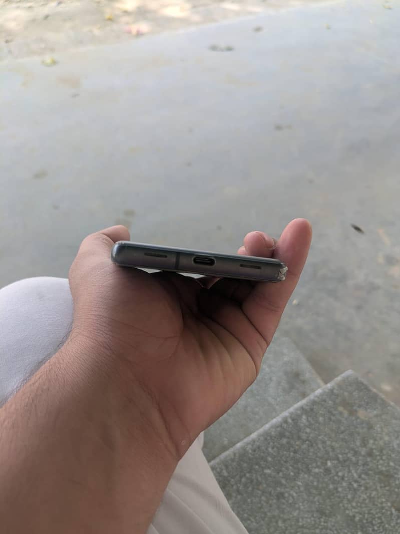 Google Pixel 7a 2