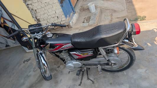 Model 2024 black colour muzaffargarh