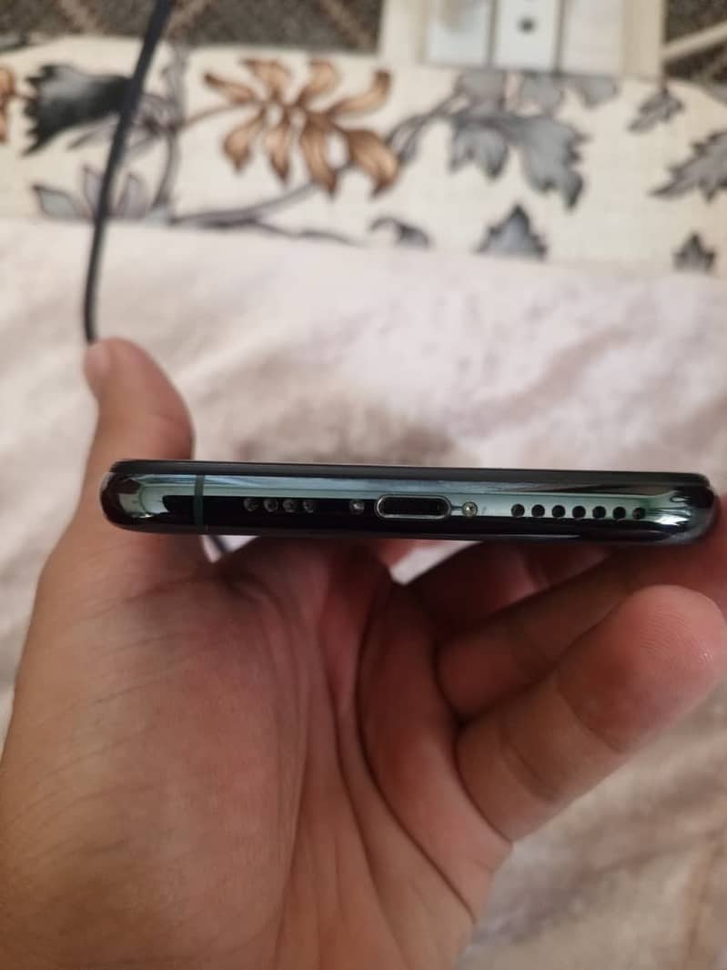 iPhone 11 Pro Max 3