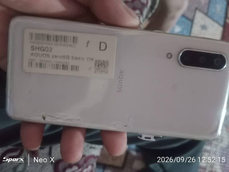 Sharp Aquos Zero 5g basic 1
