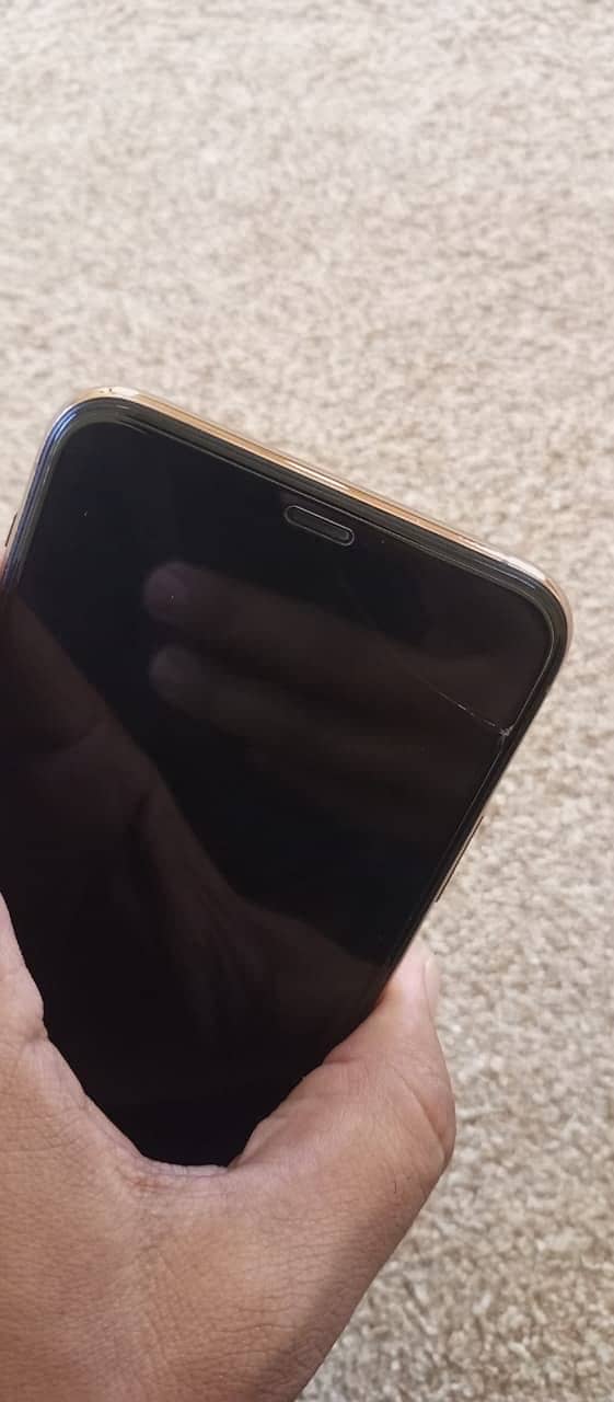 Apple iPhone 11 Pro Max 3