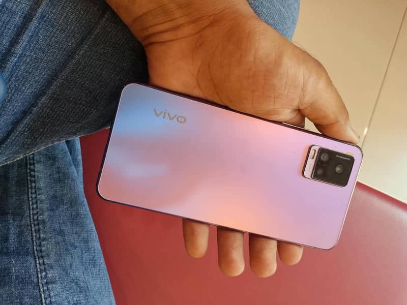 Vivo V21 0