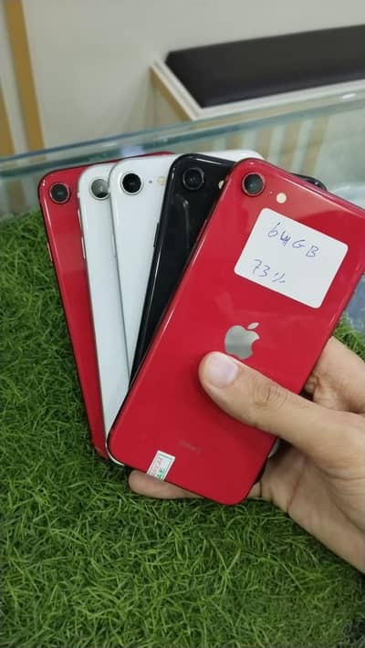 Apple iPhone XR read description