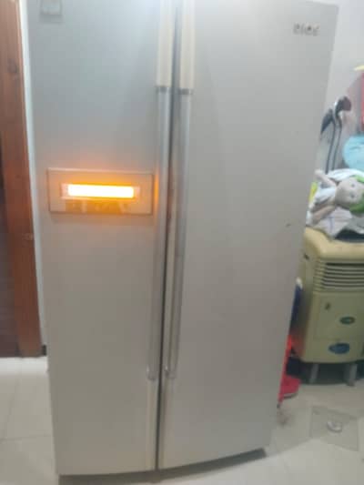 Dios fridge for sale in good condition