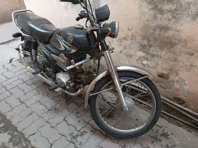 United Jazba 100 cc excellent bike