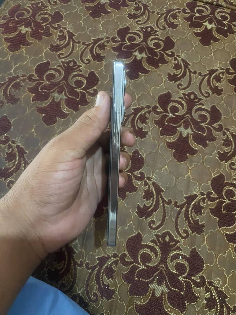 Infinix Note 40 4