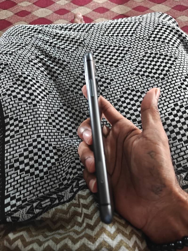 Apple iPhone 11 2
