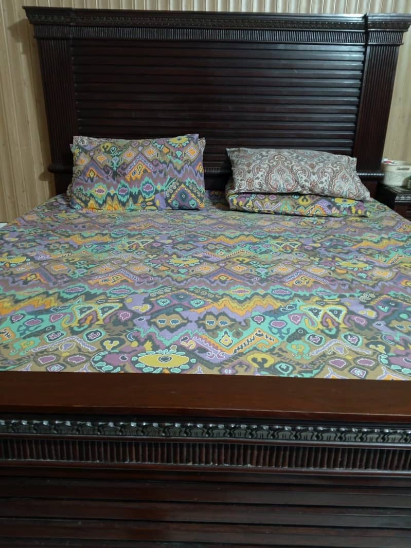 Chinioti  bed 7