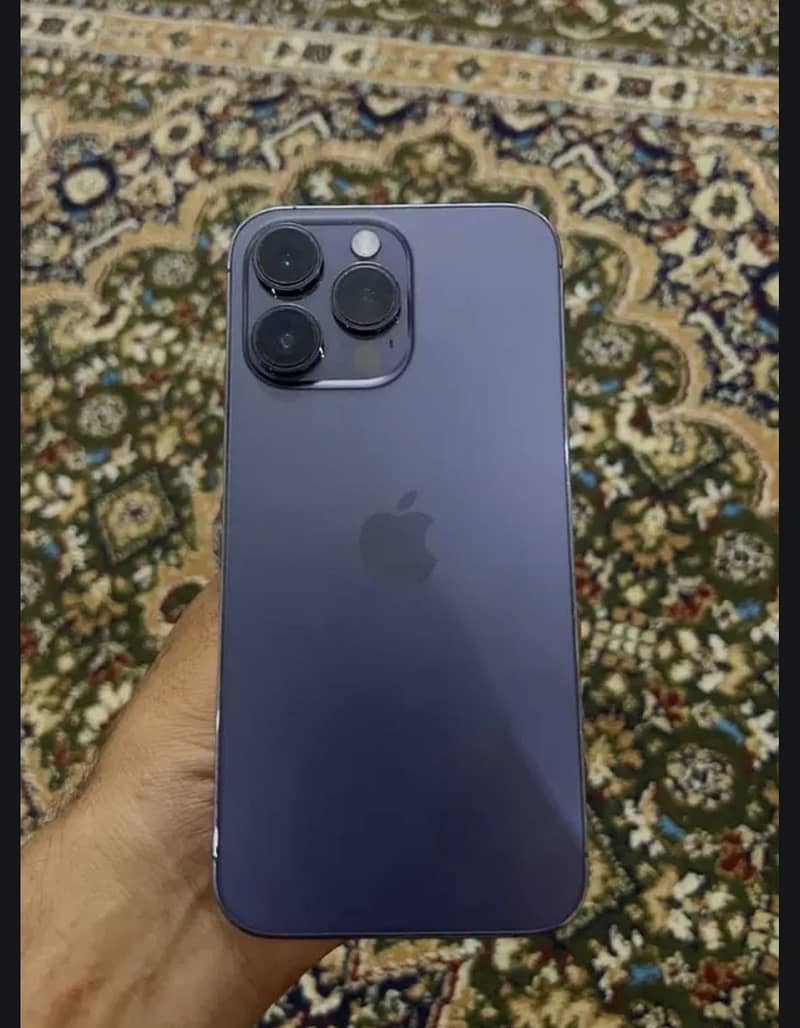 Apple iPhone 14 Pro Max 1