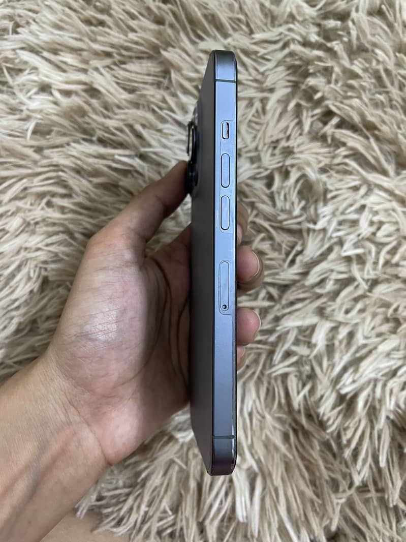 Apple iPhone 13 Pro 0