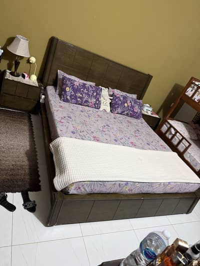 King Size bed for Sale