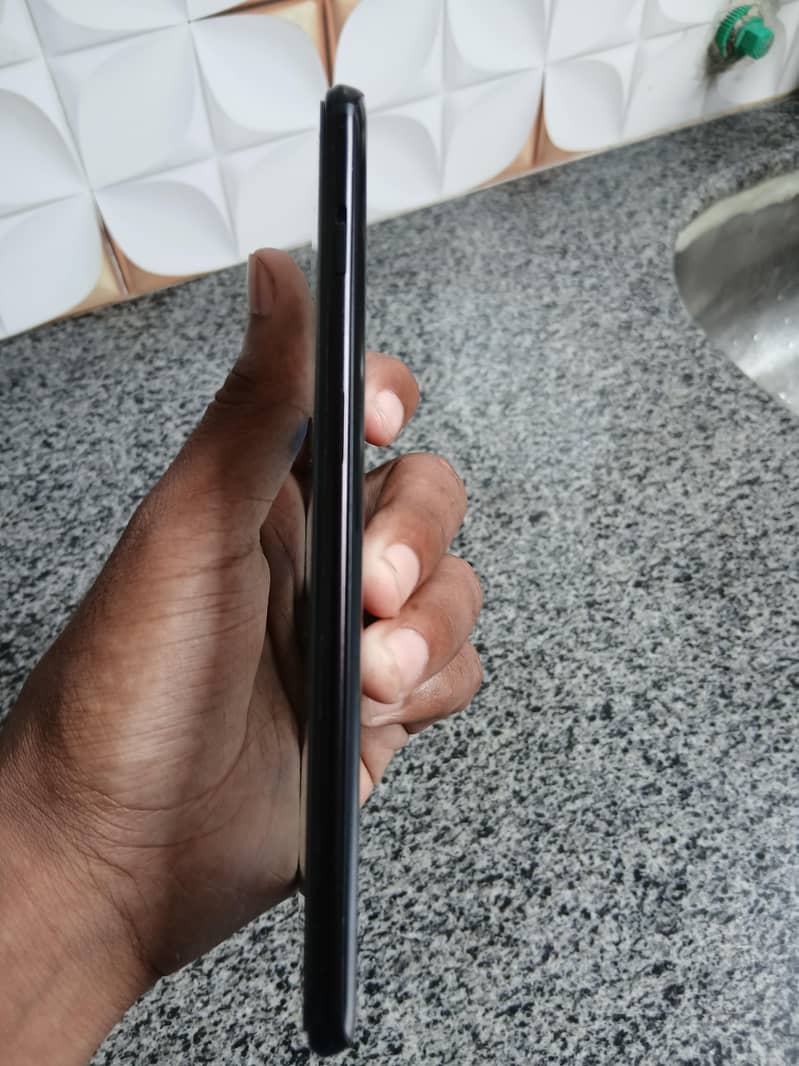 One Plus 6T 3
