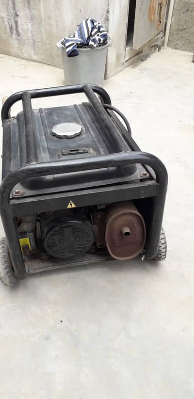 Osaka 2.5 KVA Generator – Excellent Condition – Karachi