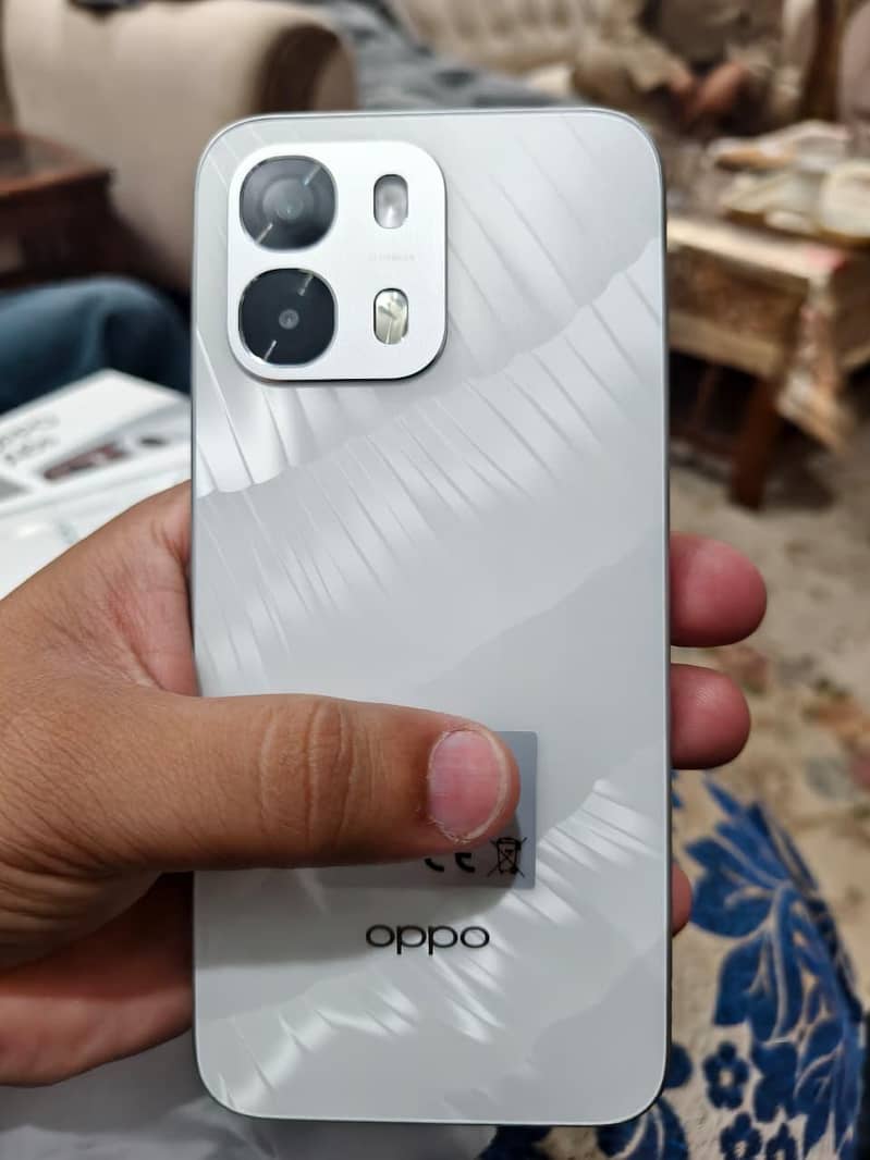 OPPO A6s 4