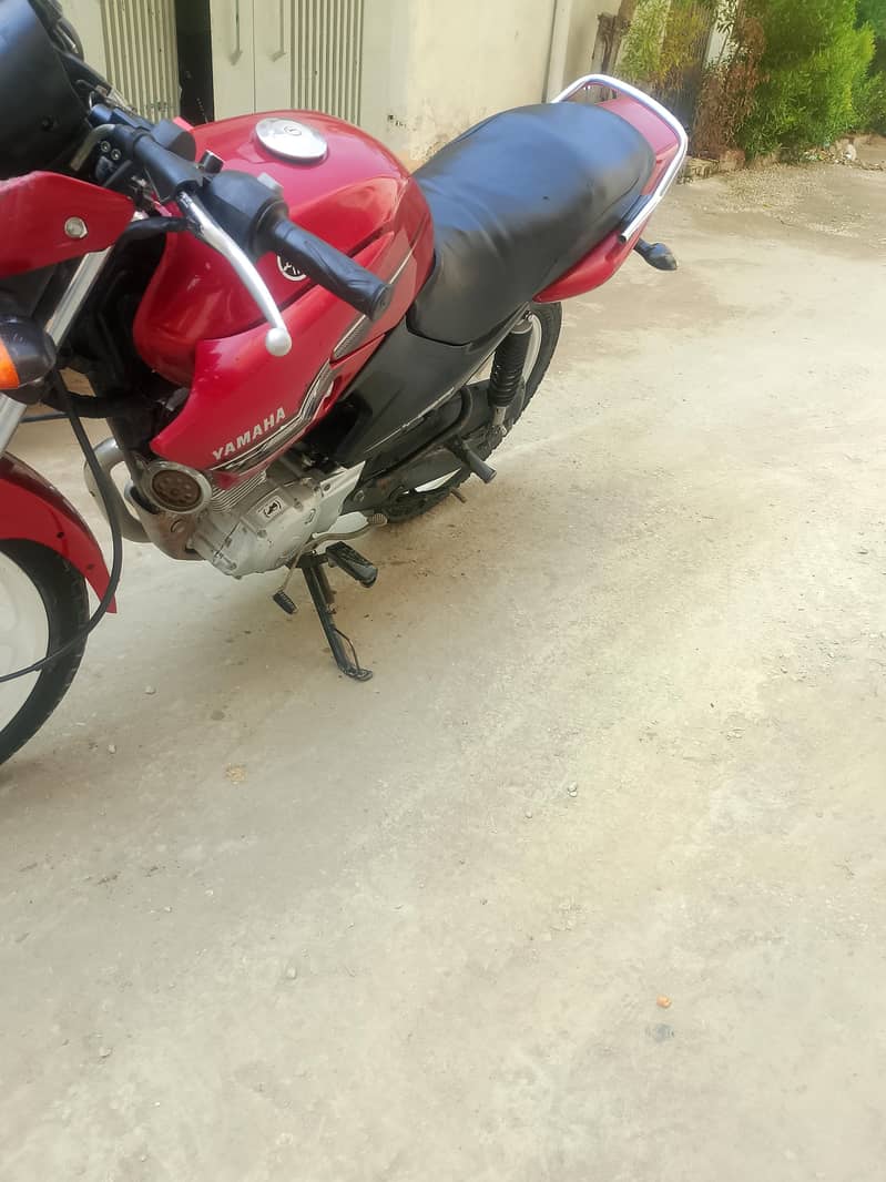 2016 model ybr 1
