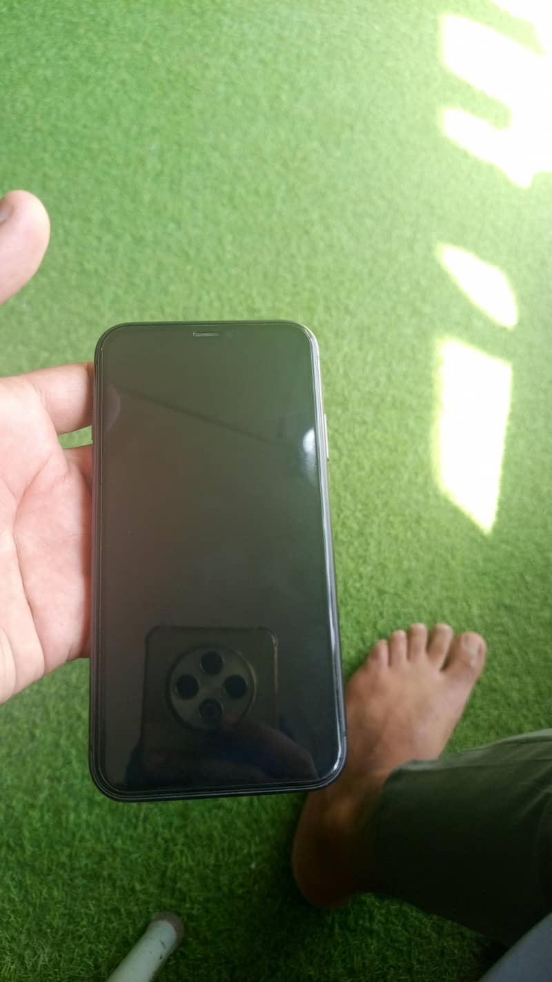 Apple iPhone 11 1