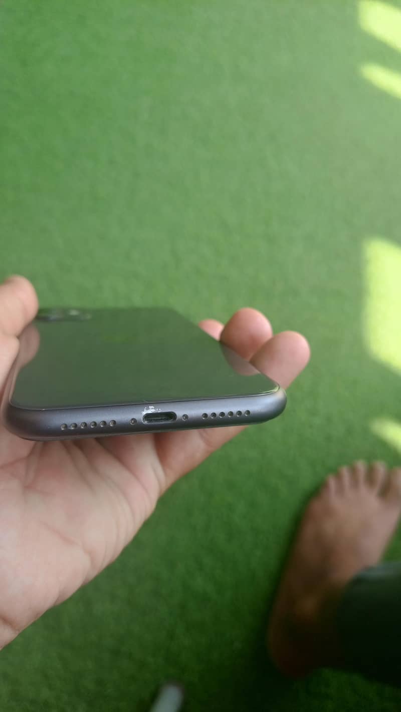 Apple iPhone 11 2