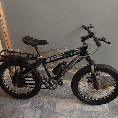 black bicycle