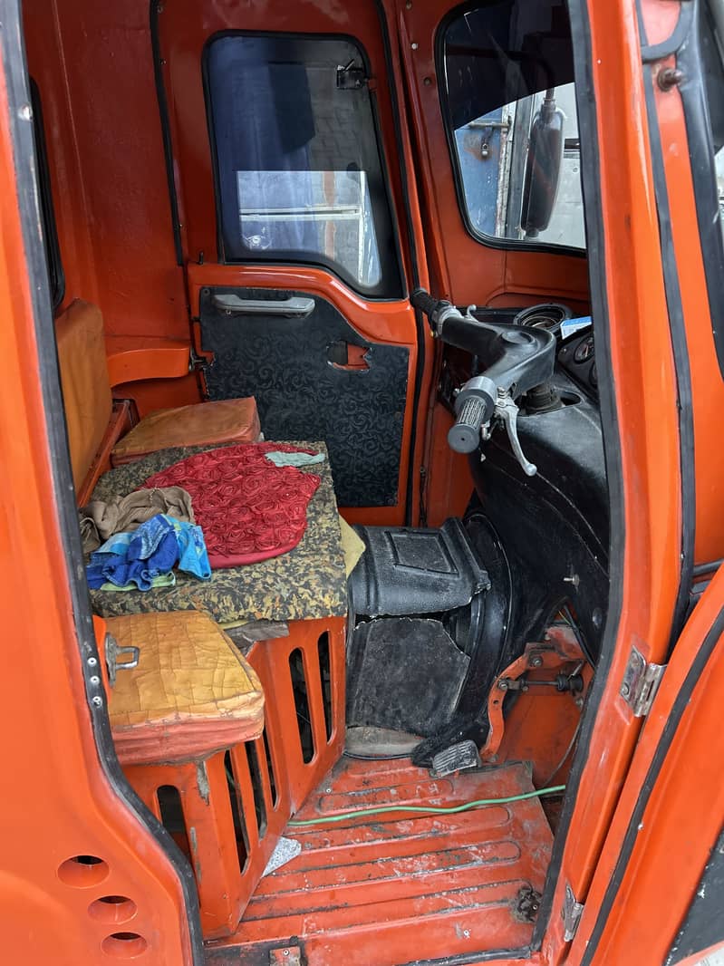 Loader Rickshaw 2013 4