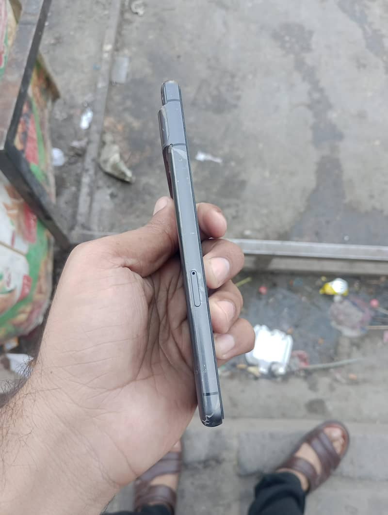 Google Pixel 7 4
