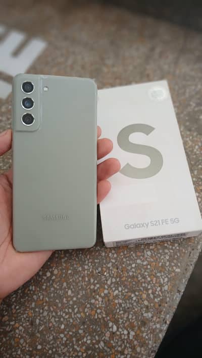 Samsung Mobile S21 FE