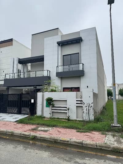 10 Marla Brand New House For Sale In Eastern Block, Bahria Orchard Lahore