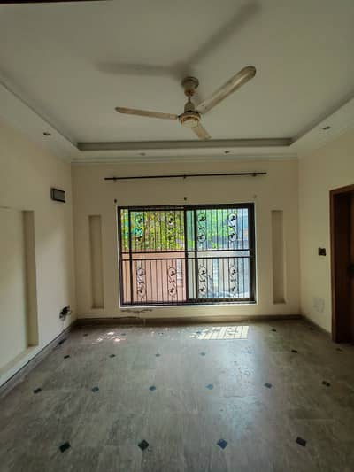 5 marla full house available for rent in phase 3 Z block DHA Lahore