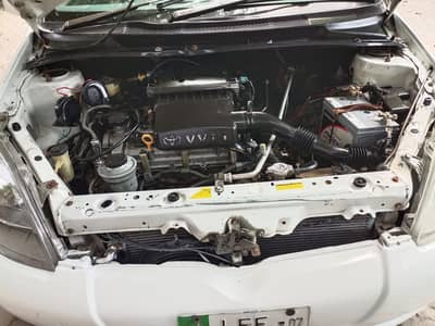 Toyota Vitz 2001