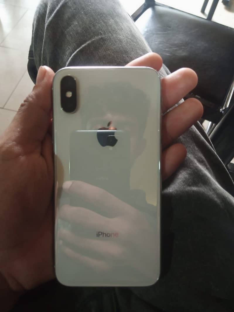 Apple iPhone X 0