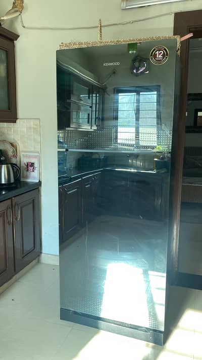 Refrigerator for Sale | Excellent Condition – Rs. 80,000