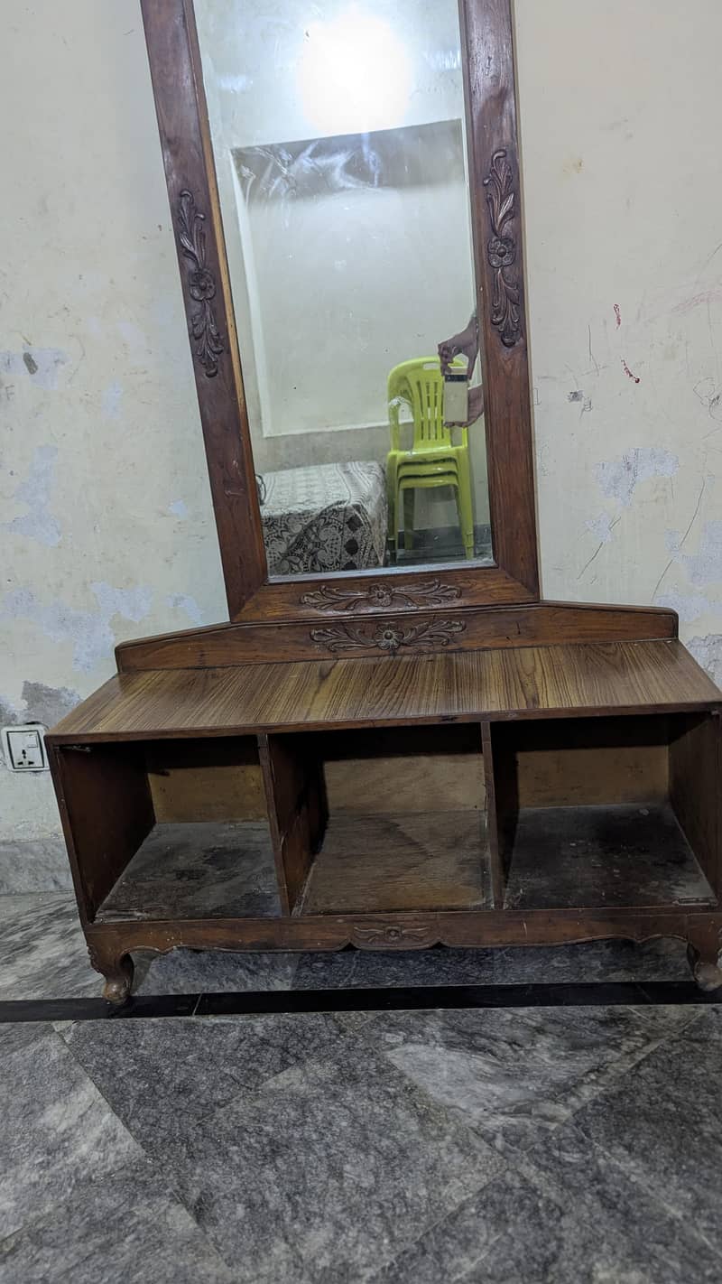 dressing table 1