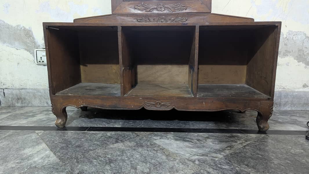 dressing table 2