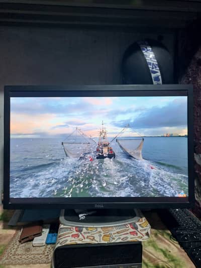 Dell 2k Led Gaming Monitor UP3017 model 10/9 clear pannel COD