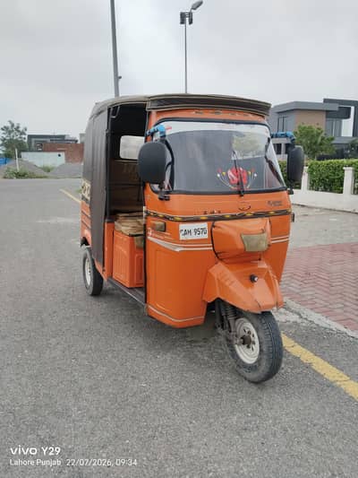 Sazgar Auto Rickshaw - Excellent Condition urgent for 03312333439sale