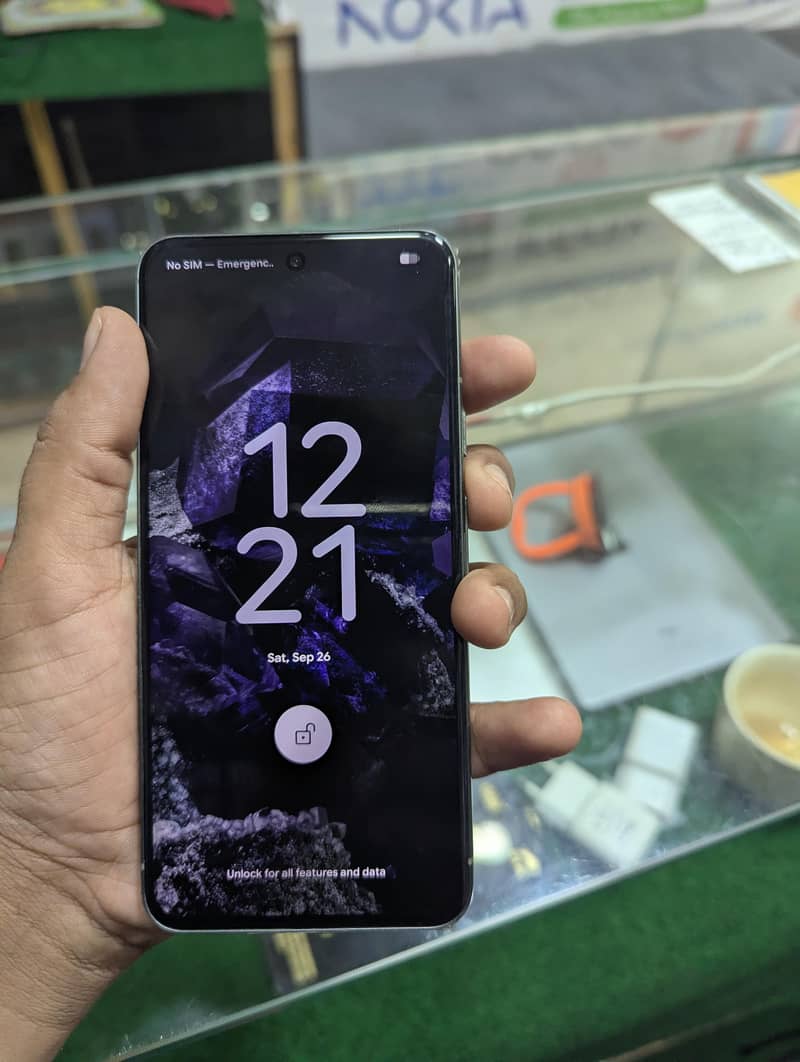 Google Pixel 8 0