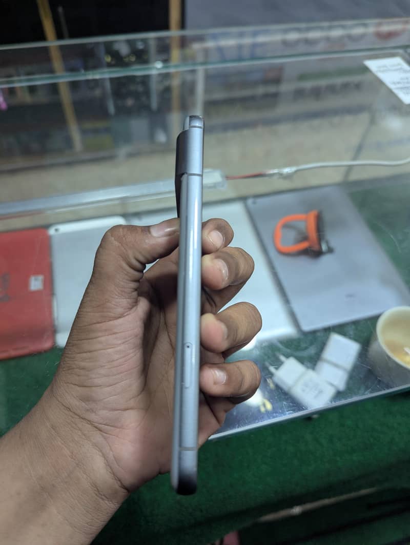 Google Pixel 8 1