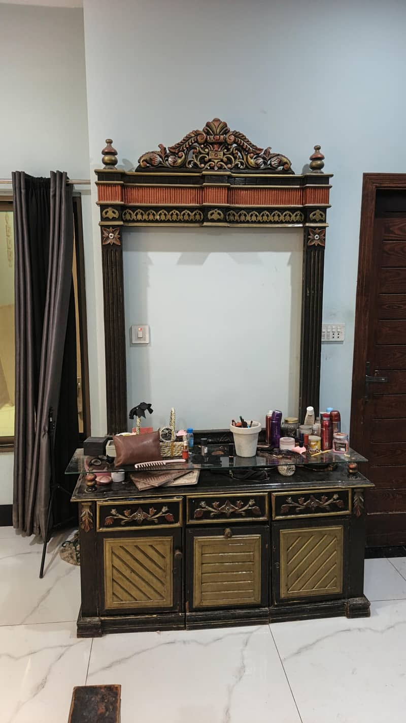 bed and dressing table 2
