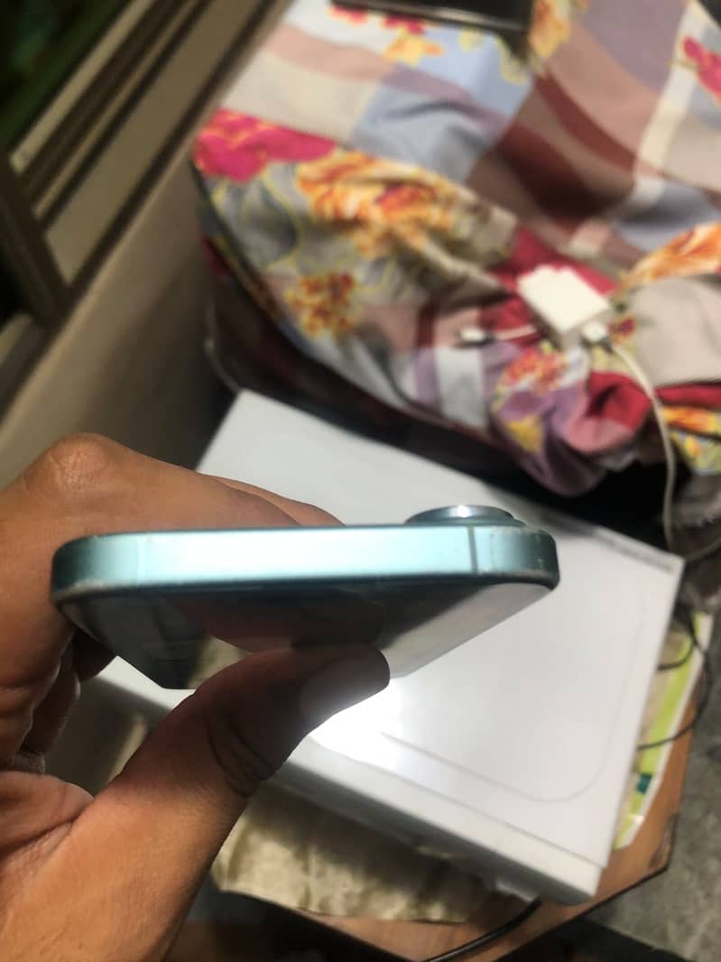 Apple iPhone 16 Plus 4