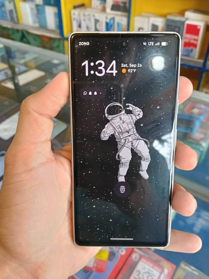 Google Pixel 7a 1