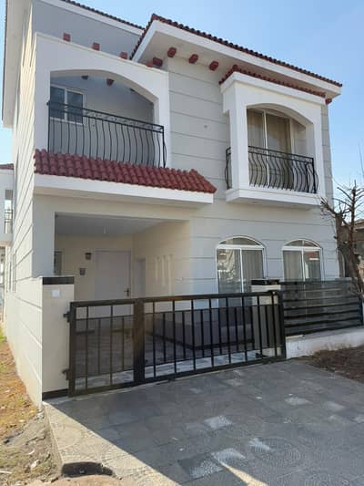 H Block 5 Marla General And Corner House Available