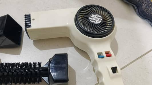 Diana Compact Pro Hair Dryer With Attachments (Complete Set)