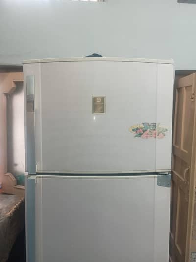Dawlance full size fridge for sale