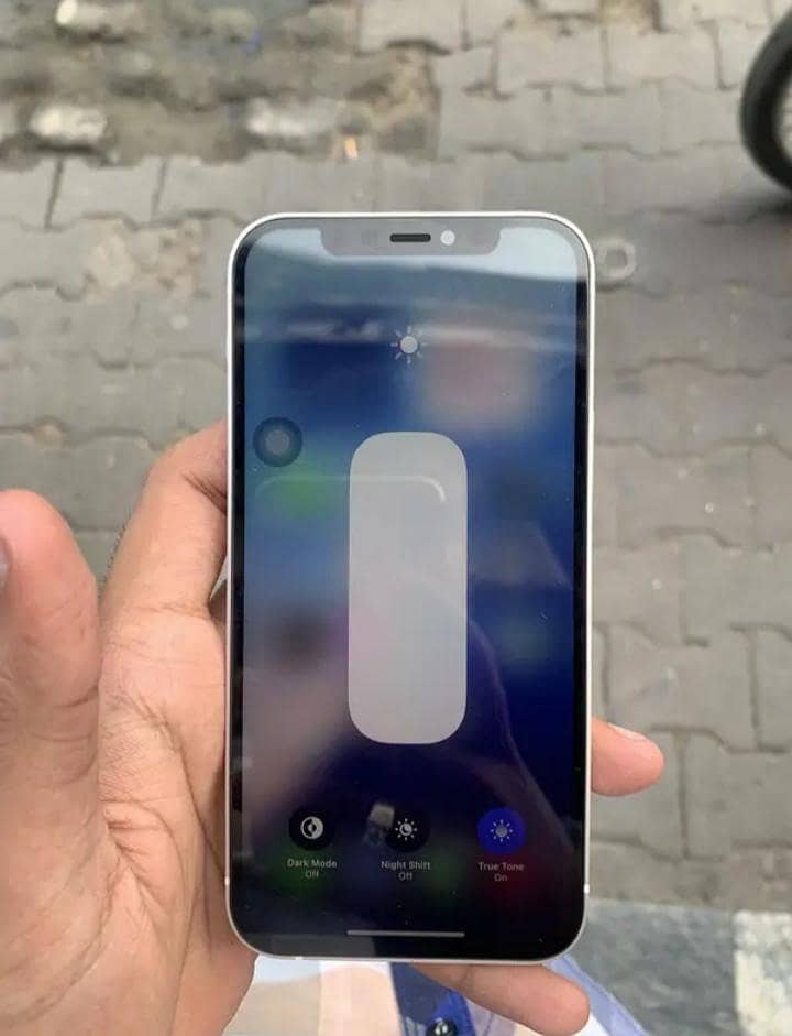 Apple iPhone 12 5