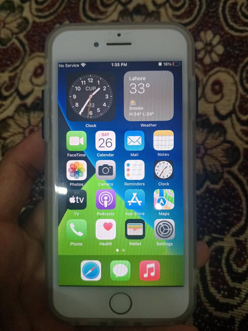 Apple iPhone 7 0