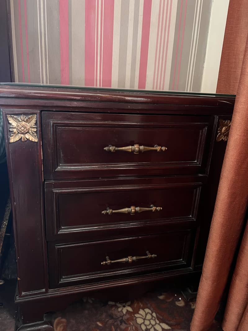 Sheesham Solid Bed Set with side tables 1