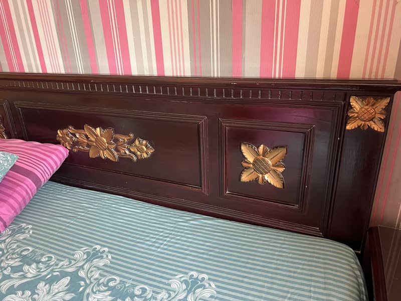Sheesham Solid Bed Set with side tables 2