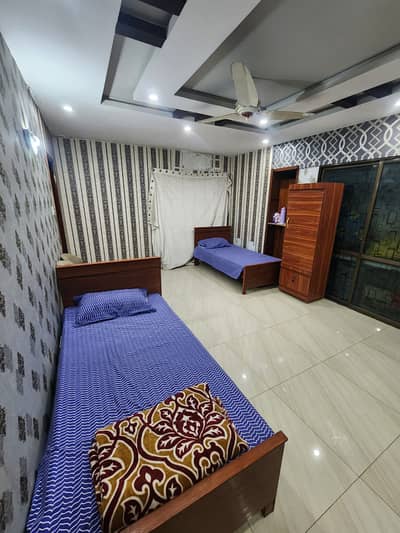3 Seater Room 2 Seat's Available For Female Bachelor