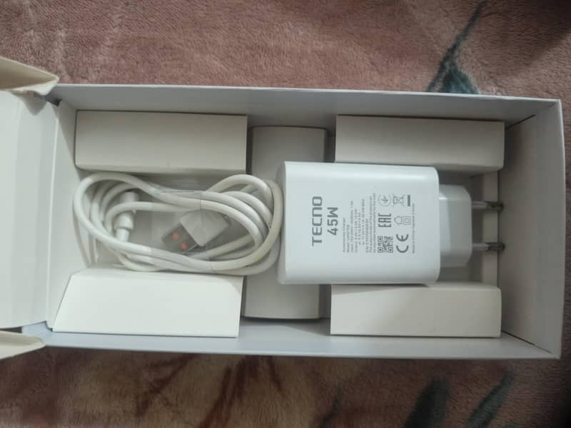 Tecno camon 50 pro 5