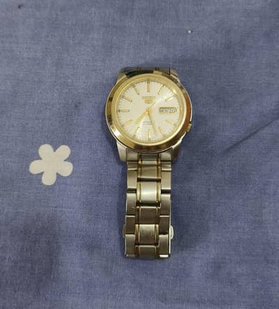 Seiko 5 Automatic 21 Jewels Day-Date Two-Tone Watch
