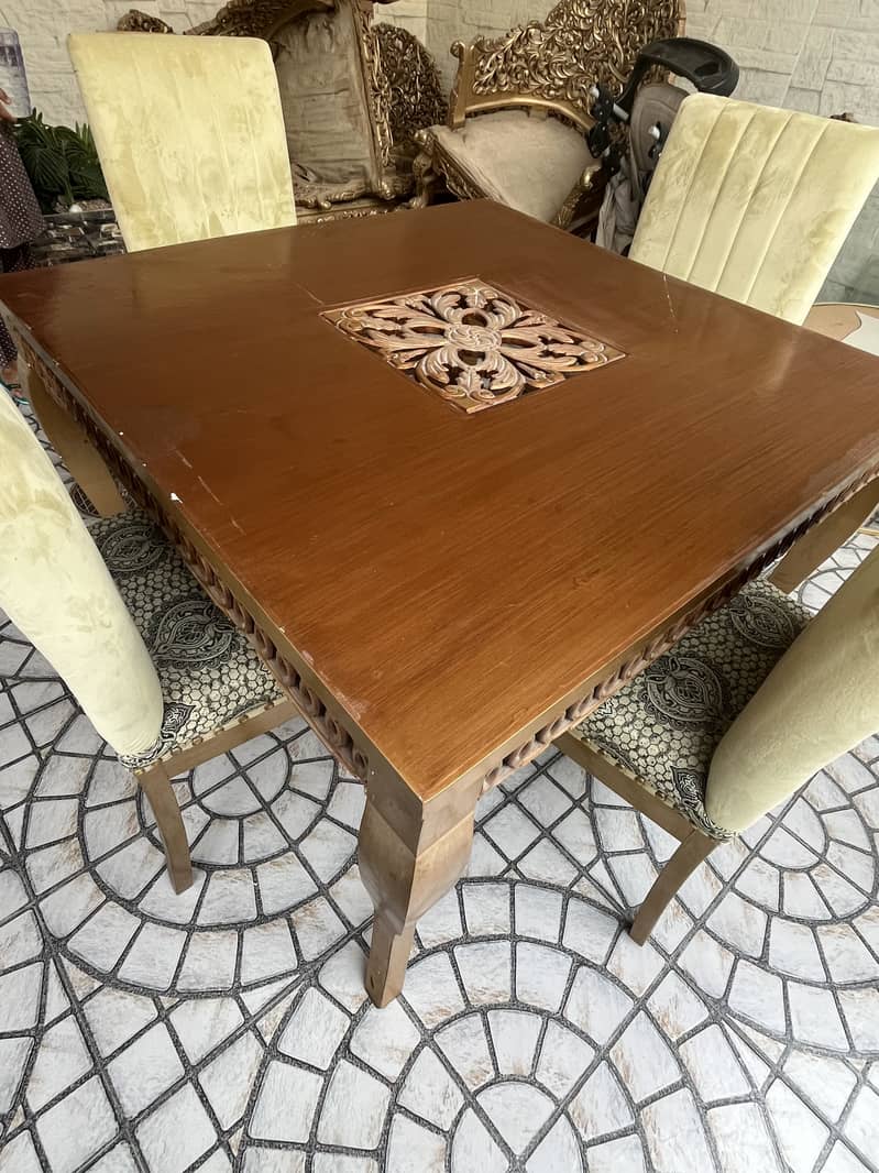 Dining table 4 seater 1